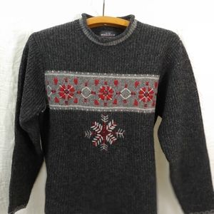 Woolrich Sweater Women Size M grey with snow flurries Red White